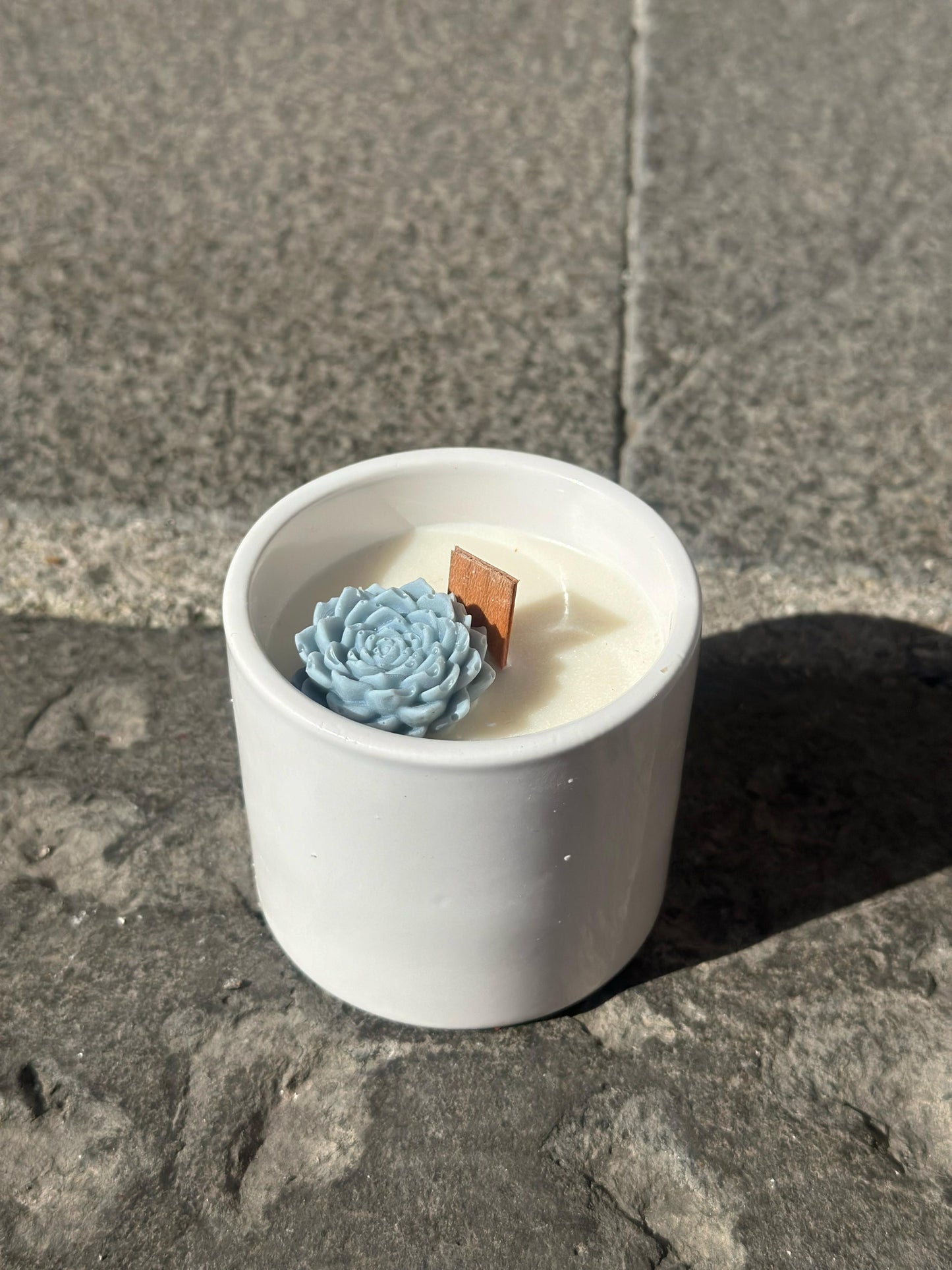 candela nel bicchiere