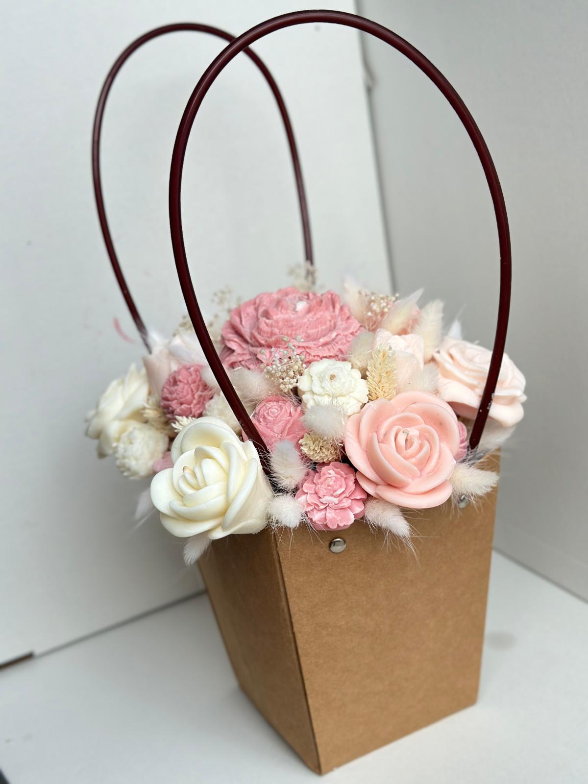 BOUQUET CESTINO CON MANICO GRANDE
